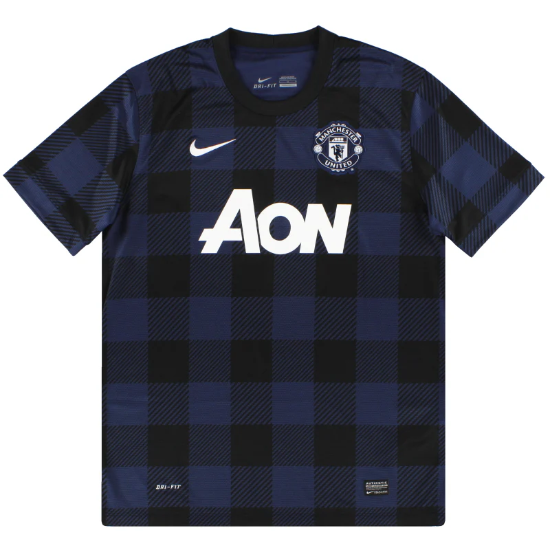 2013-14-manchester-united-nike-55354-1-1.png